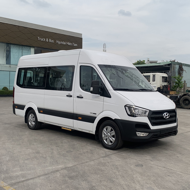 xe-khach-hyundai-solati-16-cho